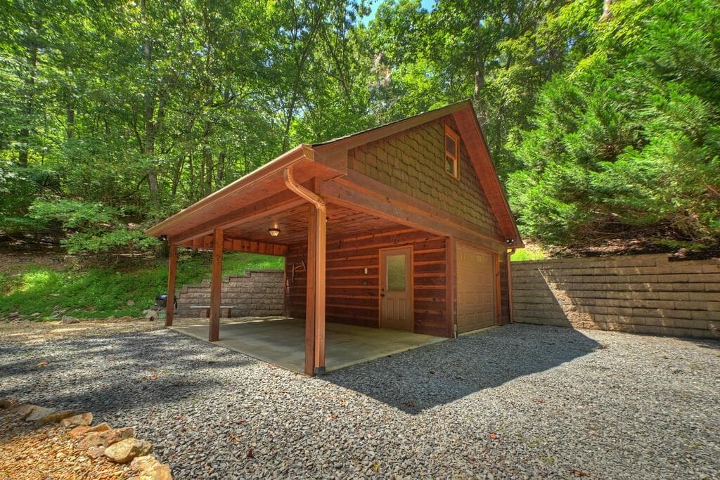 3 bedroom, 3 bathroom, 2,600 sq ft single family residence for sale at 162 Primrose Court, Ellijay, GA 30540 — photo 4