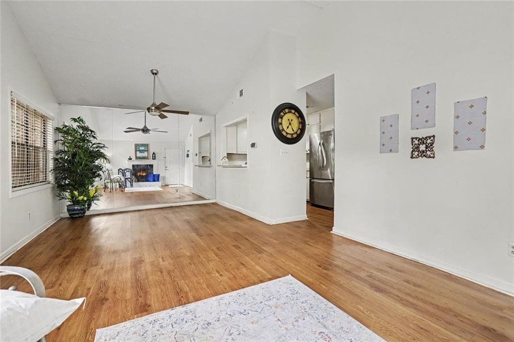 2 bedroom, 2 bathroom, 1,204 sq ft condominium for sale at 6032 Wintergreen Road, Norcross, GA 30093 — photo 6