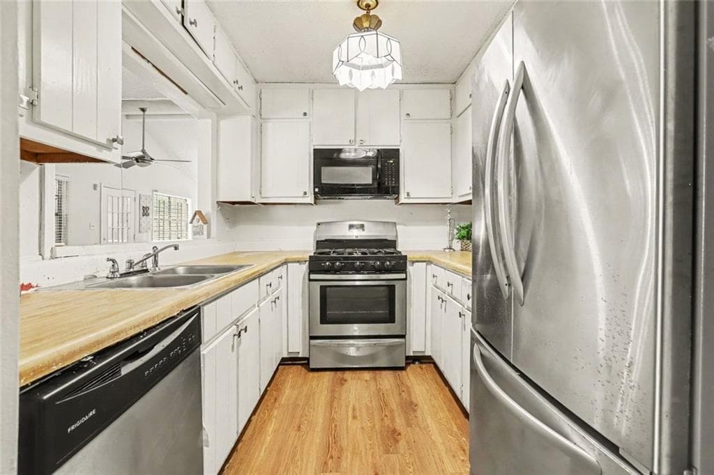 2 bedroom, 2 bathroom, 1,204 sq ft condominium for sale at 6032 Wintergreen Road, Norcross, GA 30093 — photo 8