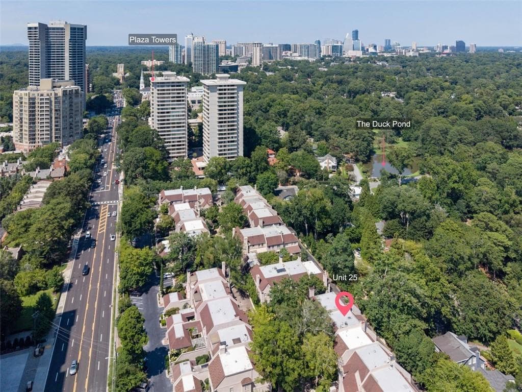 3 bedroom, 4 bathroom, 4,037 sq ft townhouse for sale at 2525 Peachtree Road 25, Atlanta, GA 30305 — photo 3