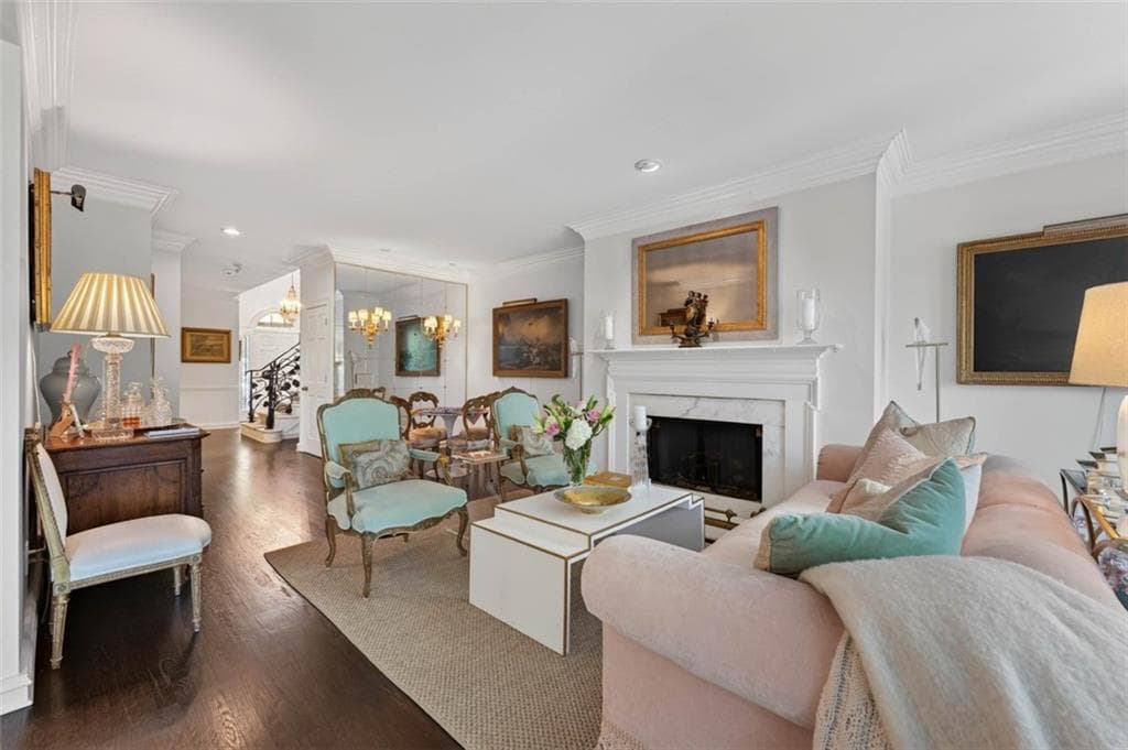 3 bedroom, 4 bathroom, 4,037 sq ft townhouse for sale at 2525 Peachtree Road 25, Atlanta, GA 30305 — photo 8