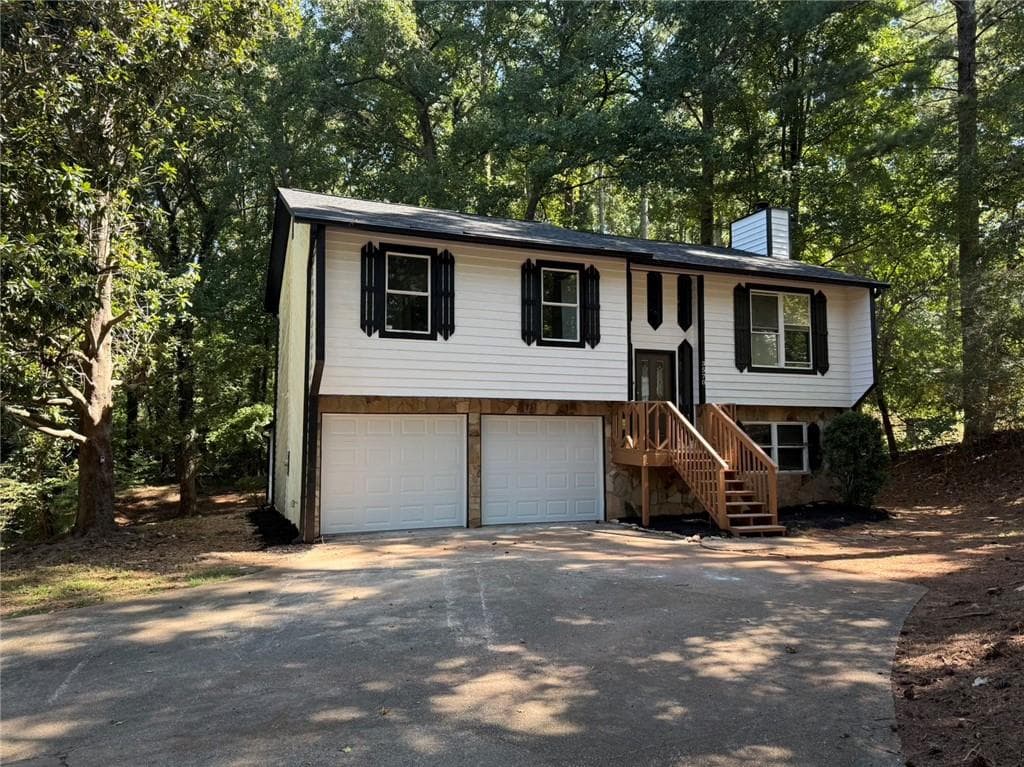 4 bedroom, 3 bathroom, 2,026 sq ft single family residence for sale at 3570 Brenda Court, Douglasville, GA 30135