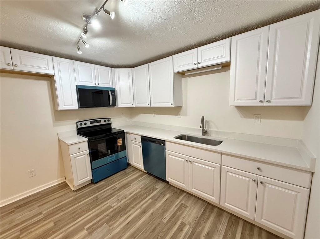4 bedroom, 3 bathroom, 2,026 sq ft single family residence for sale at 3570 Brenda Court, Douglasville, GA 30135 — photo 8