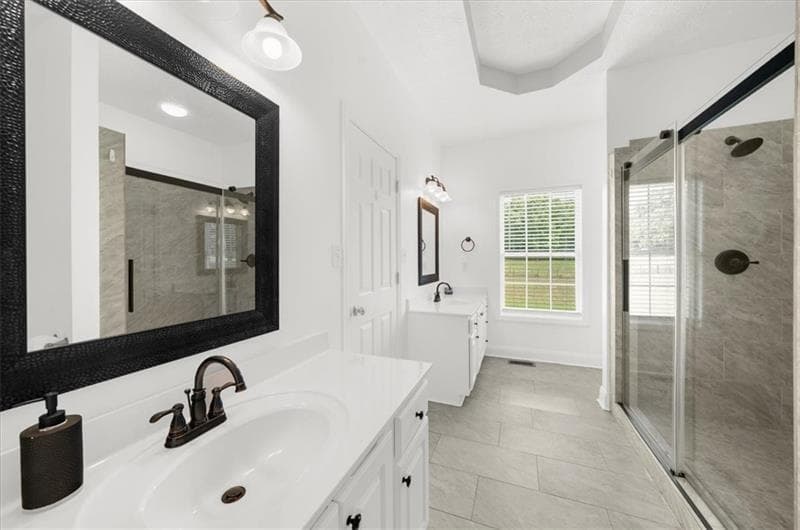 6 bedroom, 4 bathroom, 2,628 sq ft single family residence for sale at 1330 Crimson Lane, Mcdonough, GA 30252 — photo 10