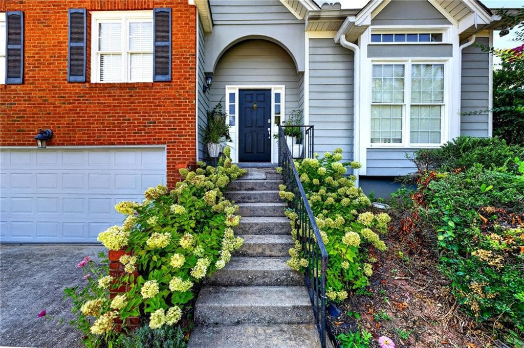 4 bedroom, 3 bathroom, 3,470 sq ft single family residence under contract at 1320 Camden Place, Lawrenceville, GA 30043 — photo 8