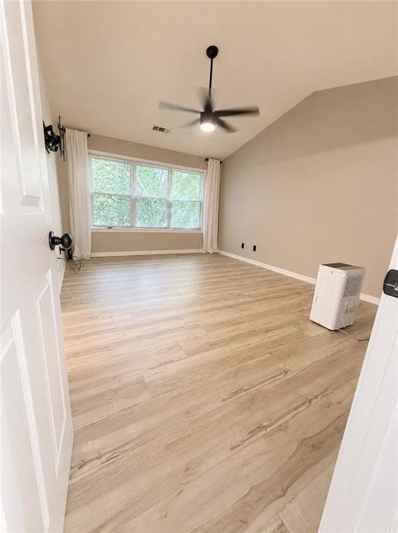 3 bedroom, 3 bathroom, 2,004 sq ft single family residence under contract at 4246 Pentworth Lane, Kennesaw, GA 30144 — photo 10
