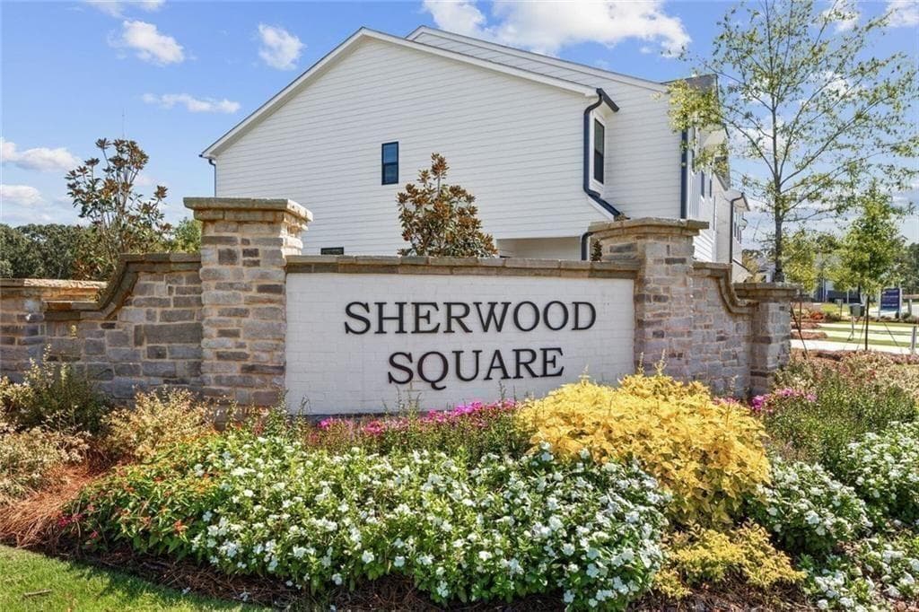 3 bedroom, 3 bathroom, 1,855 sq ft townhouse for sale at 7465 Clover Lane 133, Flowery Branch, GA 30542