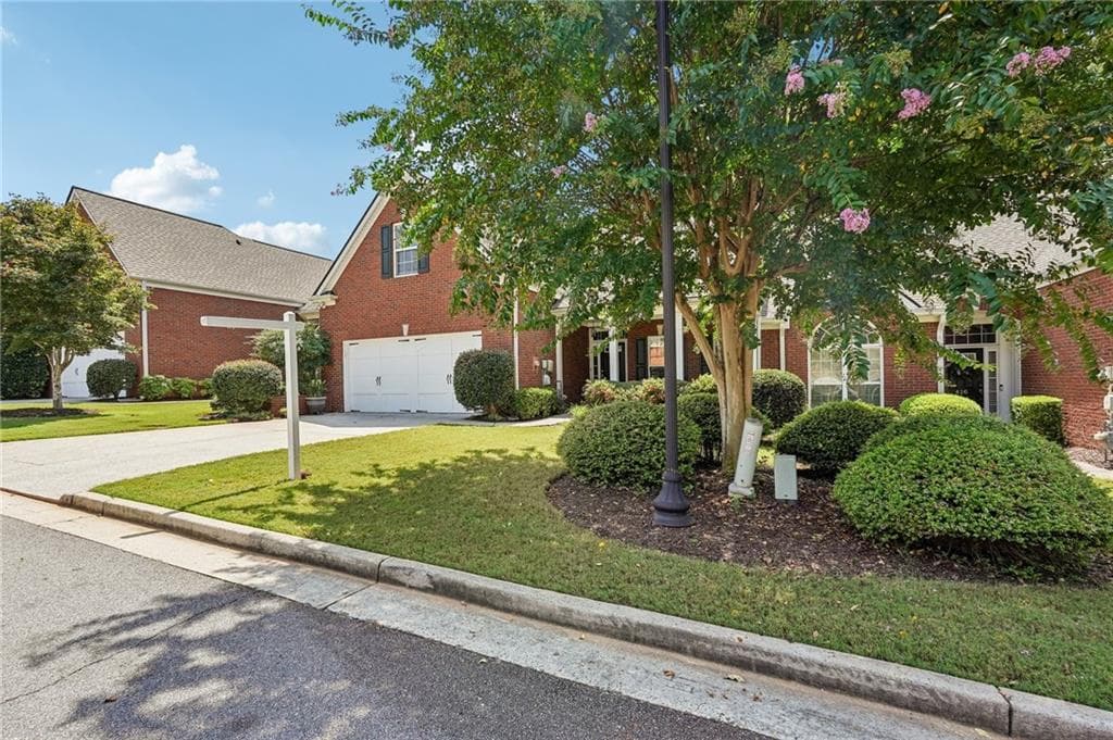 3 bedroom, 3 bathroom, 1,880 sq ft townhouse for sale at 428 Brookes Walk, Woodstock, GA 30188 — photo 4