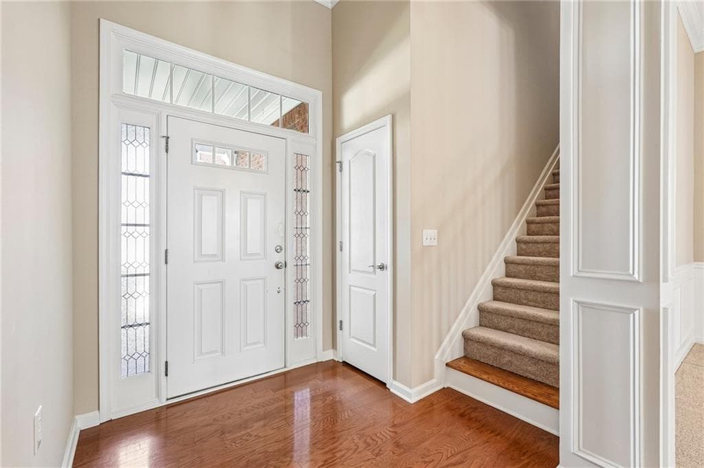 3 bedroom, 3 bathroom, 1,880 sq ft townhouse for sale at 428 Brookes Walk, Woodstock, GA 30188 — photo 5