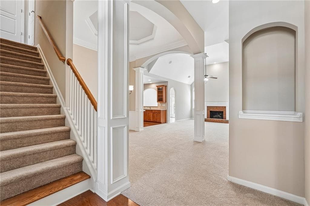 3 bedroom, 3 bathroom, 1,880 sq ft townhouse for sale at 428 Brookes Walk, Woodstock, GA 30188 — photo 6