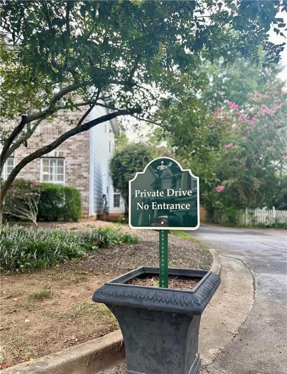 4 bedroom, 3 bathroom, 2,612 sq ft single family residence for rent at 1224 CRESCENTWOOD Lane, Decatur, GA 30032 for $3,250 a month — photo 3