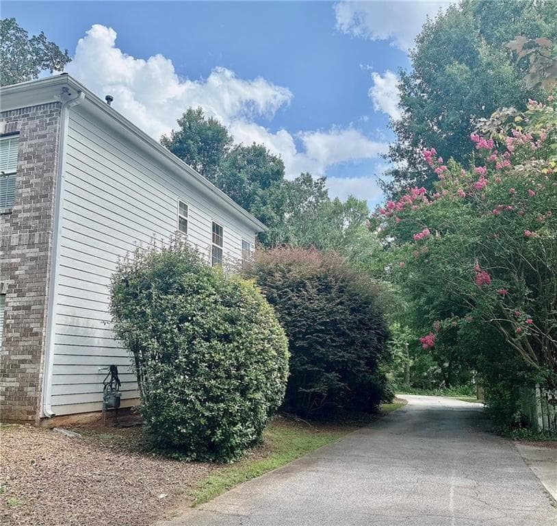 4 bedroom, 3 bathroom, 2,612 sq ft single family residence for rent at 1224 CRESCENTWOOD Lane, Decatur, GA 30032 for $3,250 a month — photo 4