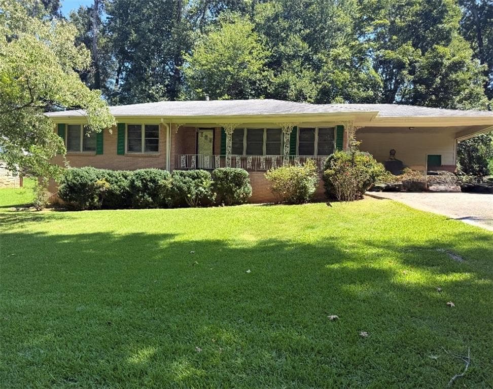 3 bedroom, 2 bathroom, 2,320 sq ft single family residence under contract at 3557 New Macland Road, Powder Springs, GA 30127