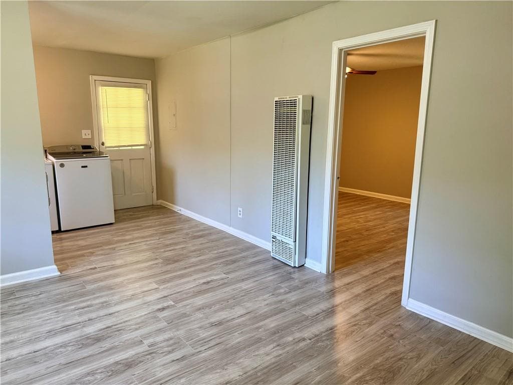 duplex under contract at 2967 Jones Street, East Point, GA 30344 — photo 5