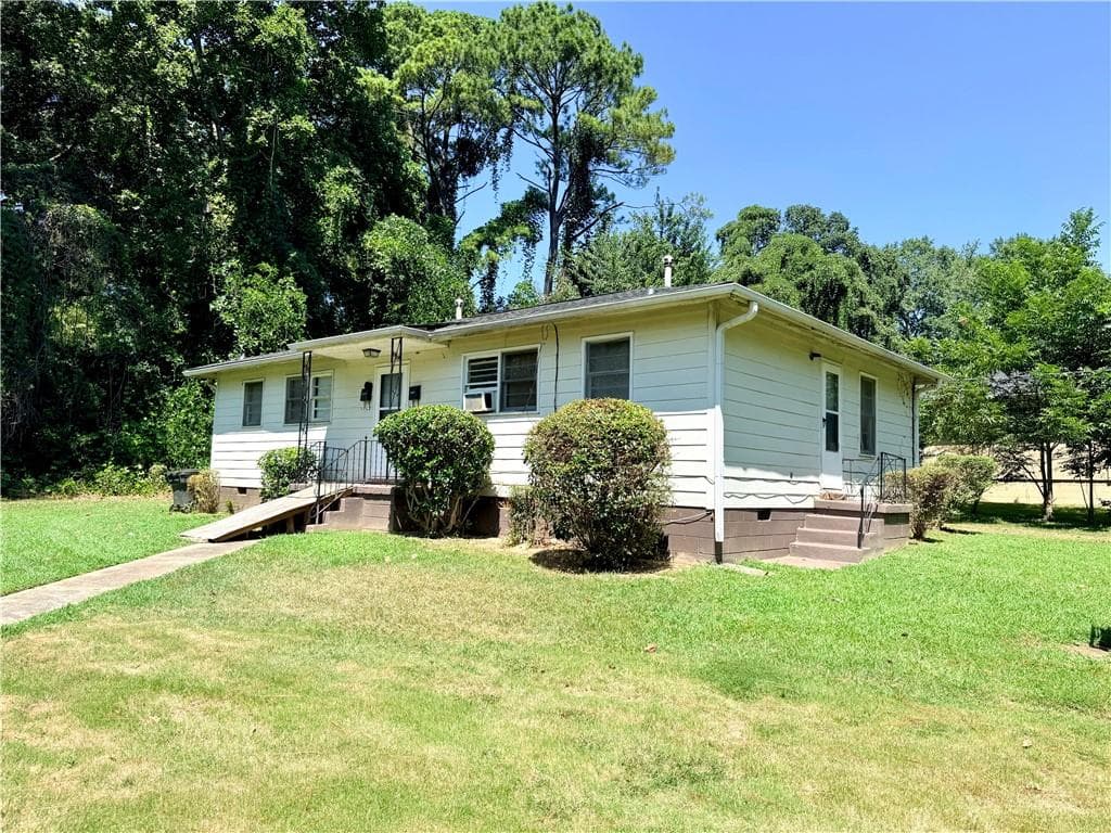 duplex under contract at 2967 Jones Street, East Point, GA 30344 — photo 9