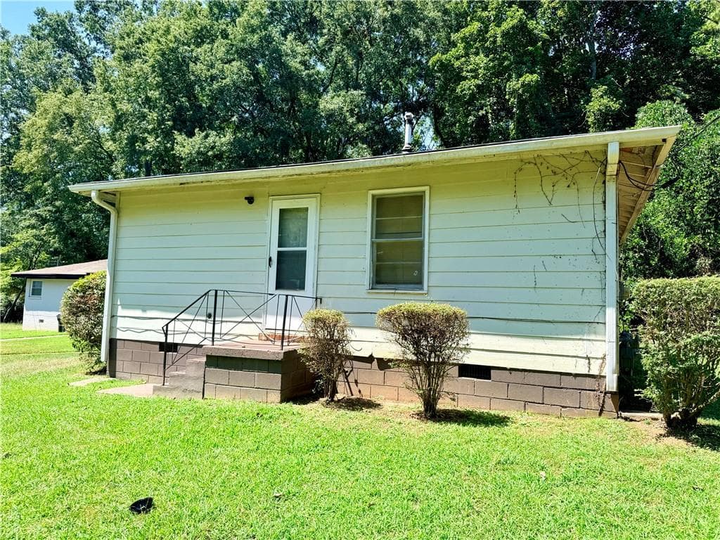 duplex under contract at 2967 Jones Street, East Point, GA 30344 — photo 10