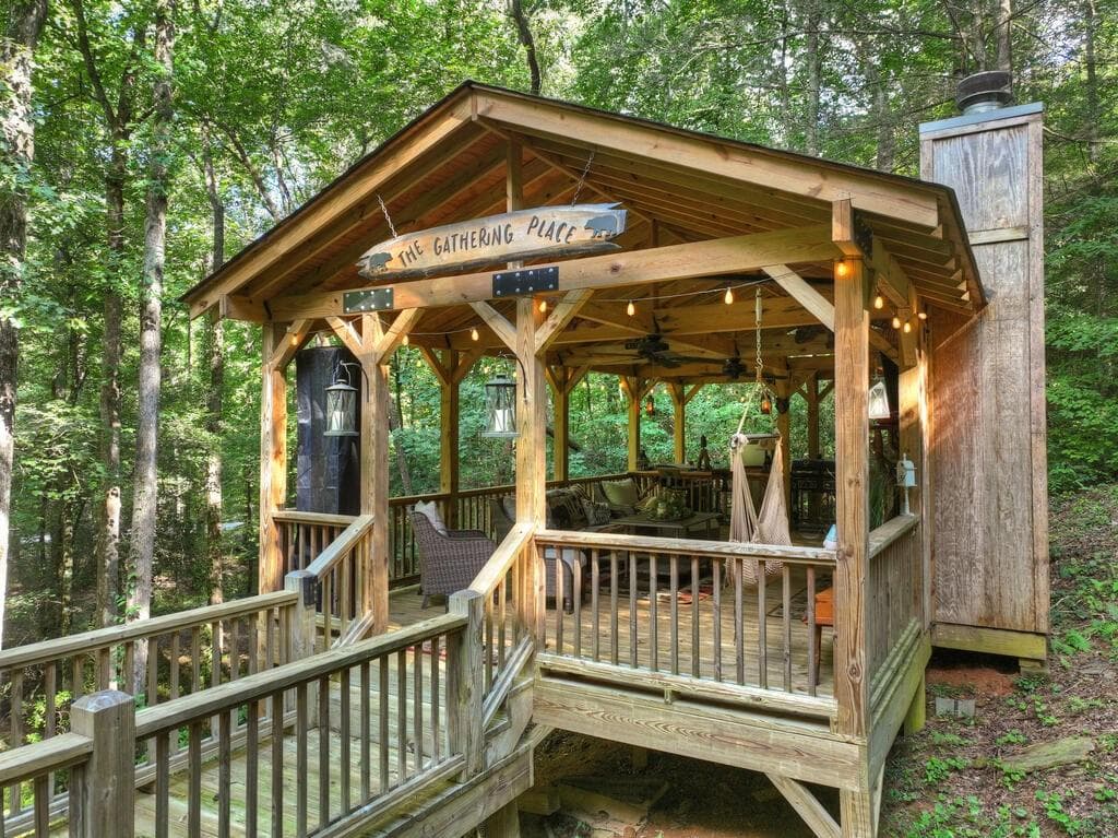 2 bedroom, 3 bathroom, 1,640 sq ft single family residence for sale at 685 Chopped Oak Road, Ellijay, GA 30540 — photo 7
