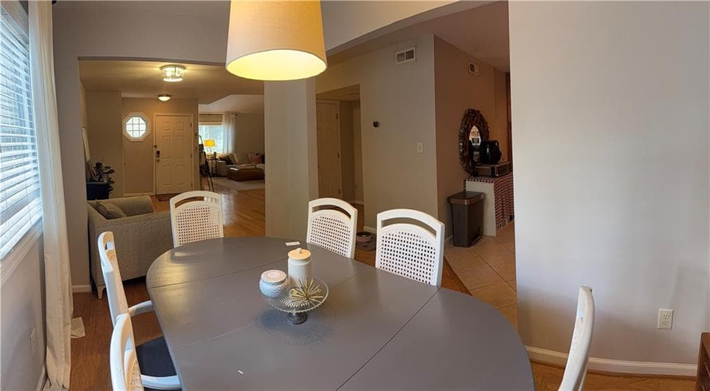 2 bedroom, 3 bathroom, 1,290 sq ft condominium for sale at 1468 Briarwood Road 1605, Atlanta, GA 30319 — photo 3
