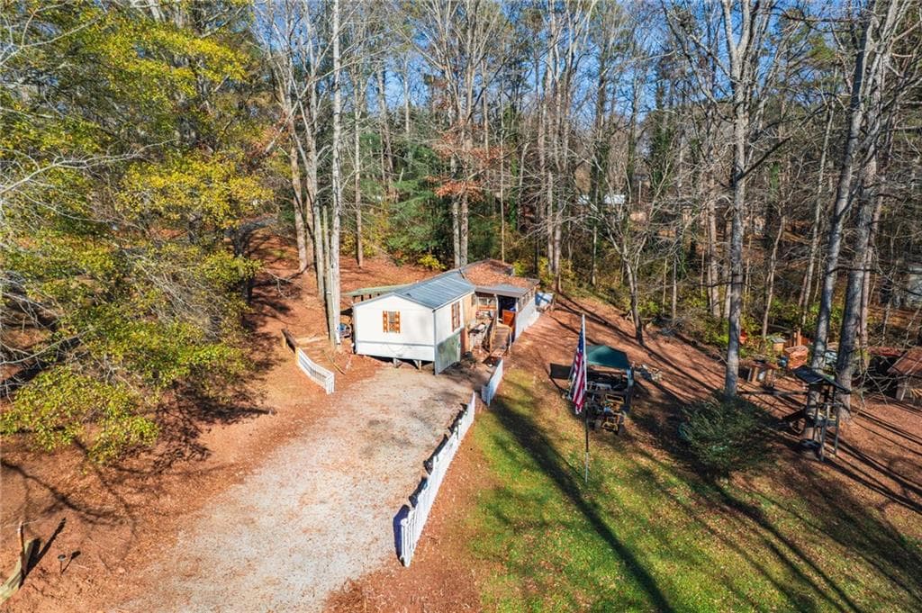 2 bedroom, 1 bathroom, 900 sq ft single family residence for sale at 11 Beechwood Lane, Jasper, GA 30143