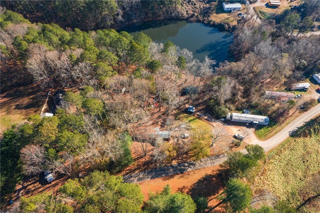 2 bedroom, 1 bathroom, 900 sq ft single family residence for sale at 11 Beechwood Lane, Jasper, GA 30143 — photo 6