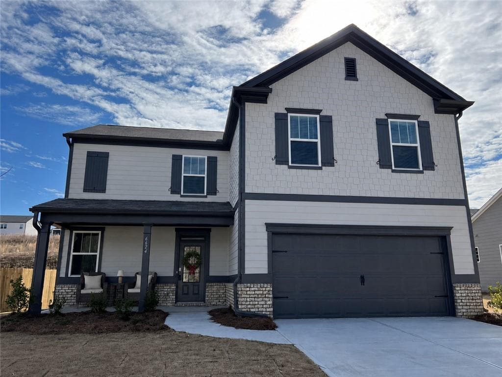 4 bedroom, 3 bathroom, 2,176 sq ft single family residence for rent at 6624 Bluffview Drive, Douglasville, GA 30134 for $2,350 a month — photo 2