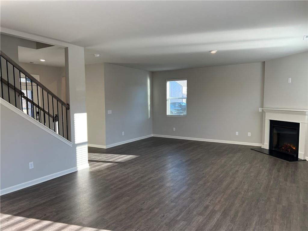4 bedroom, 3 bathroom, 2,176 sq ft single family residence for rent at 6624 Bluffview Drive, Douglasville, GA 30134 for $2,350 a month — photo 6