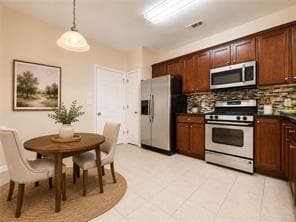 3 bedroom, 3 bathroom, 1,750 sq ft townhouse for rent at 13361 Marrywood Court, Alpharetta, GA 30004 for $2,450 a month — photo 6