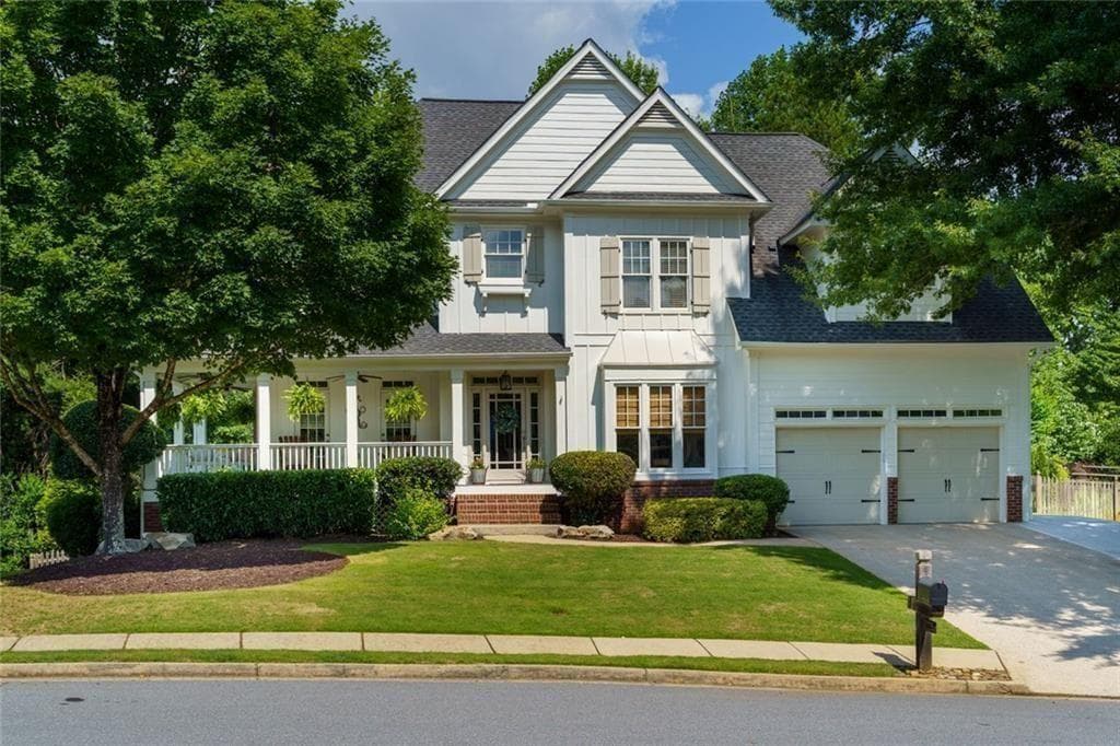 5 bedroom, 4 bathroom, 4,614 sq ft single family residence under contract at 270 Sagamore Cove, Sugar Hill, GA 30518