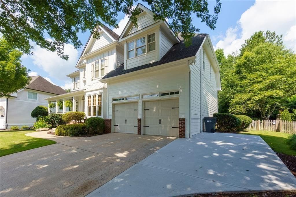5 bedroom, 4 bathroom, 4,614 sq ft single family residence under contract at 270 Sagamore Cove, Sugar Hill, GA 30518 — photo 3