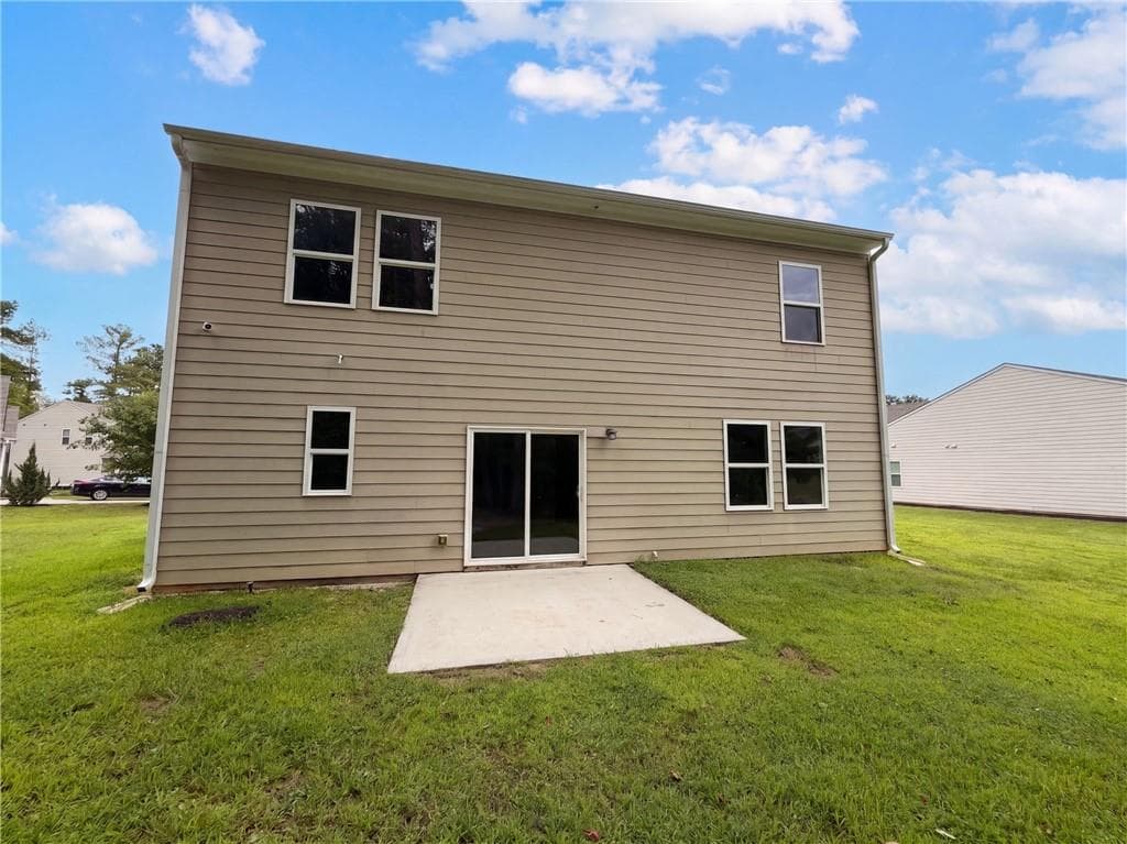 4 bedroom, 3 bathroom, 1,986 sq ft single family residence for sale at 8618 Blair Court, Douglasville, GA 30134 — photo 5