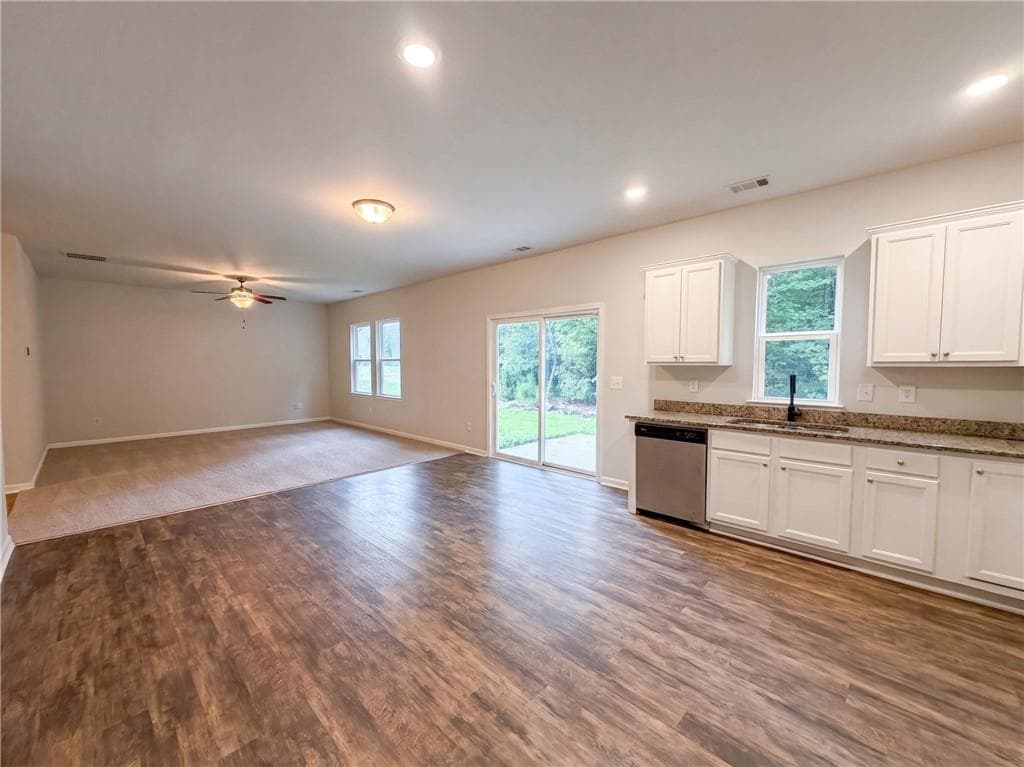4 bedroom, 3 bathroom, 1,986 sq ft single family residence for sale at 8618 Blair Court, Douglasville, GA 30134 — photo 7
