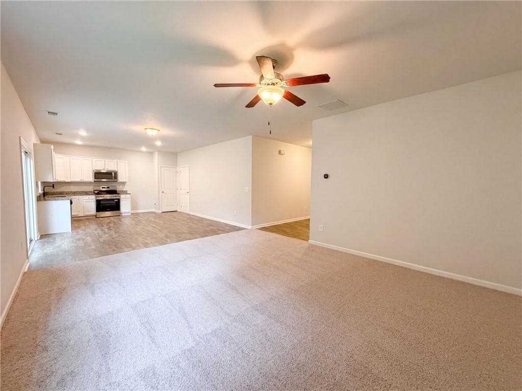 4 bedroom, 3 bathroom, 1,986 sq ft single family residence for sale at 8618 Blair Court, Douglasville, GA 30134 — photo 9