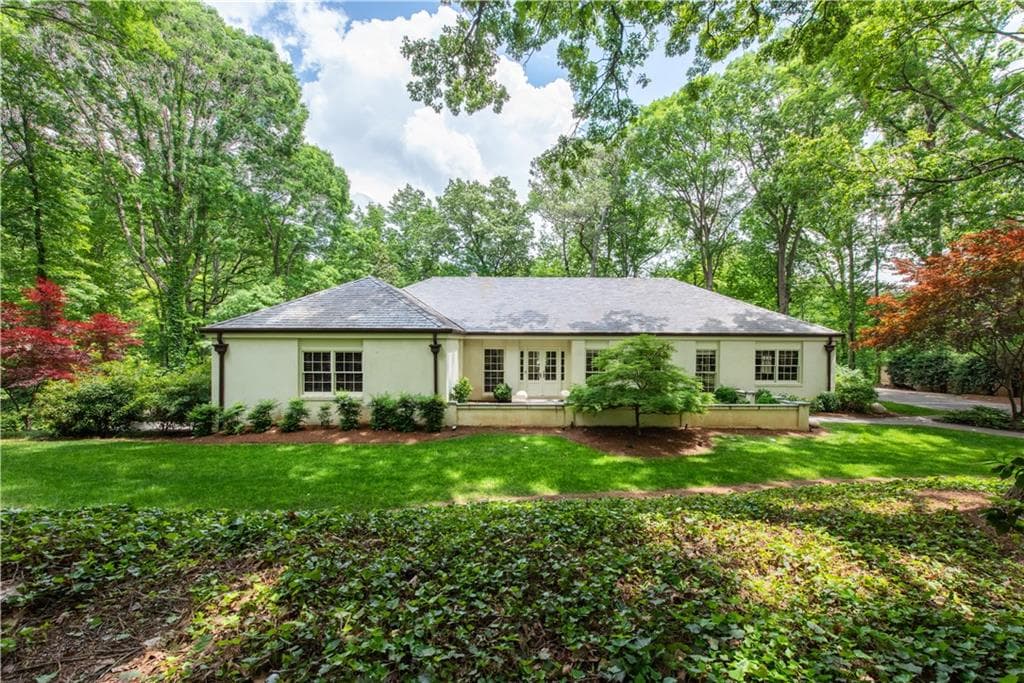 4 bedroom, 5 bathroom, 4,251 sq ft single family residence sold at 4189 Harrogate Drive, Atlanta, GA 30327