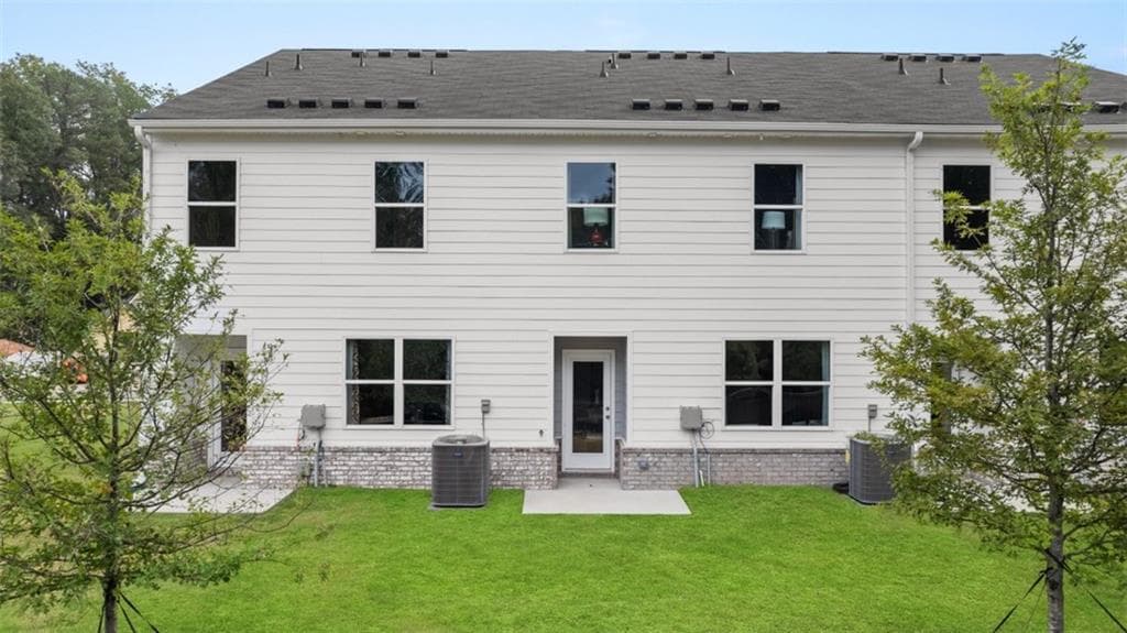 3 bedroom, 3 bathroom, 1,475 sq ft townhouse for sale at 2231 Windward Rd, Stone Mountain, GA 30088 — photo 8