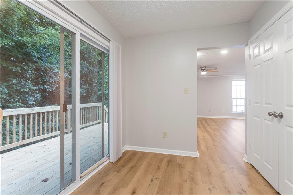 2 bedroom, 2 bathroom, 988 sq ft townhouse for rent at 1041 Plantation Way, Kennesaw, GA 30144 for $1,600 a month — photo 6