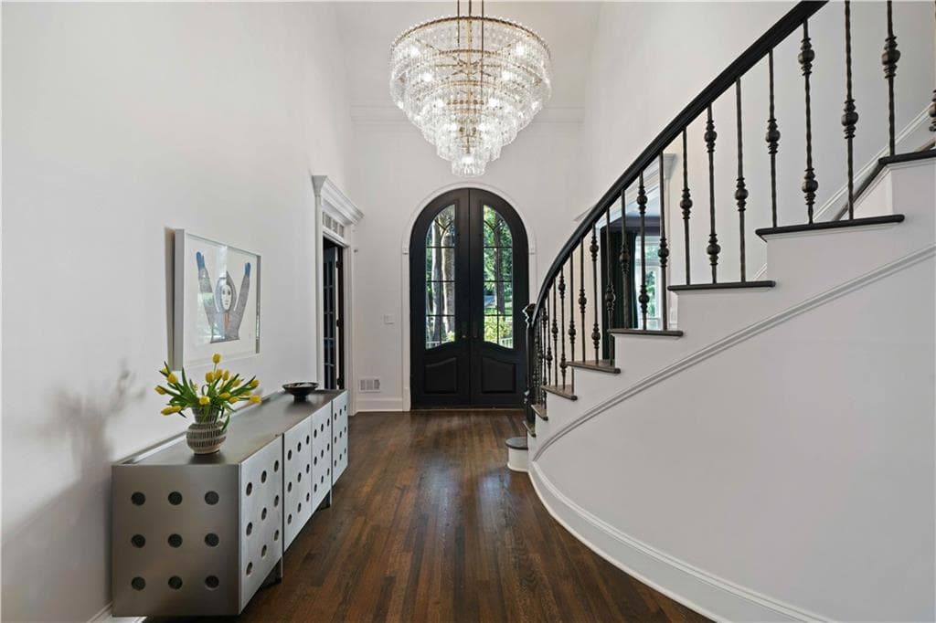 4 bedroom, 5 bathroom, 5,320 sq ft single family residence for sale at 1466 Peachtree Battle Avenue, Atlanta, GA 30327 — photo 7