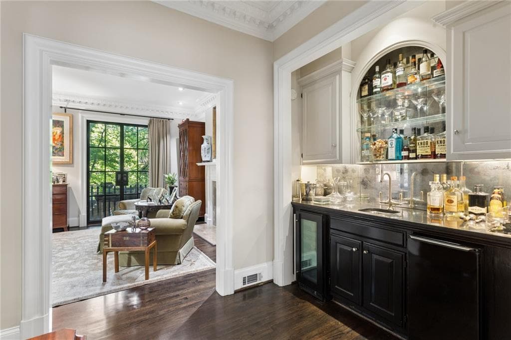 4 bedroom, 5 bathroom, 4,665 sq ft single family residence for sale at 3085 Slaton Drive, number 6, Atlanta, GA 30305 — photo 9