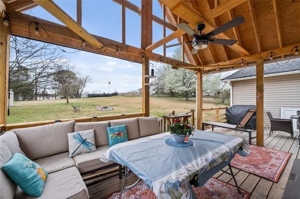 5 bedroom, 2 bathroom, 2,083 sq ft single family residence for sale at 22 Valley Creek Drive, Cartersville, GA 30120 — photo 5