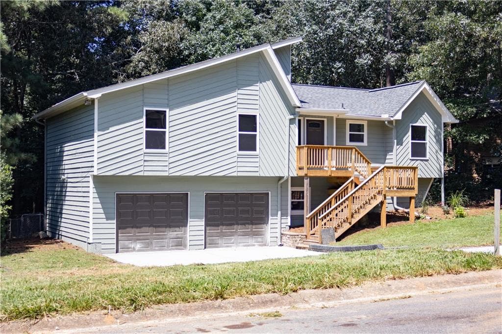 4 bedroom, 3 bathroom, 2,058 sq ft single family residence for sale at 4033 Maxanne Drive, Kennesaw, GA 30144 — photo 2