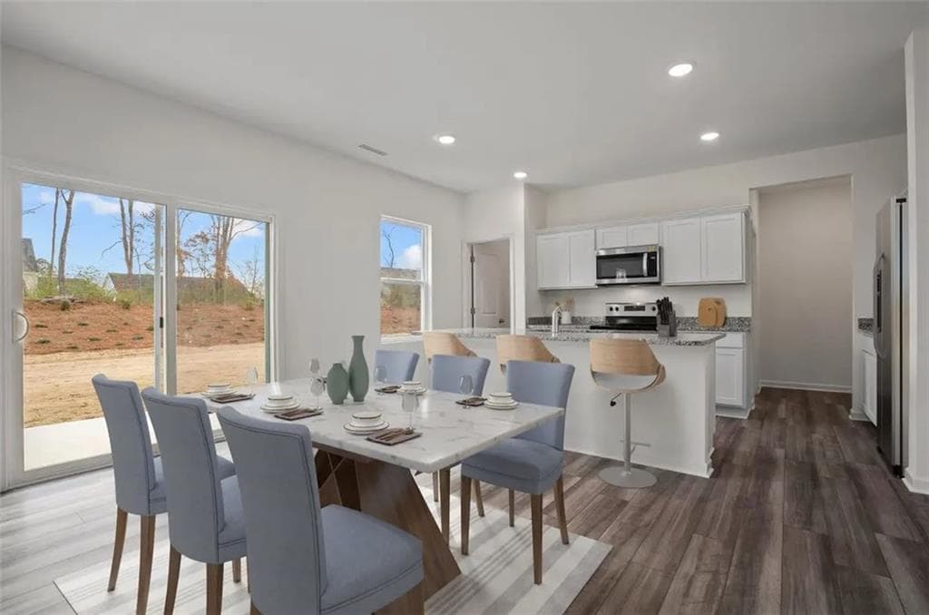 4 bedroom, 3 bathroom, 2,095 sq ft single family residence under contract at 432 Otway Loop, Bethlehem, GA 30620 — photo 4
