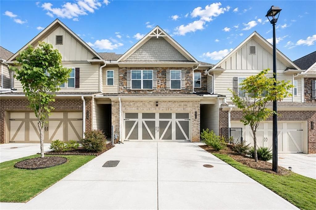 3 bedroom, 3 bathroom, 1,848 sq ft townhouse under contract at 1543 Summer Song Drive, Marietta, GA 30067 — photo 2