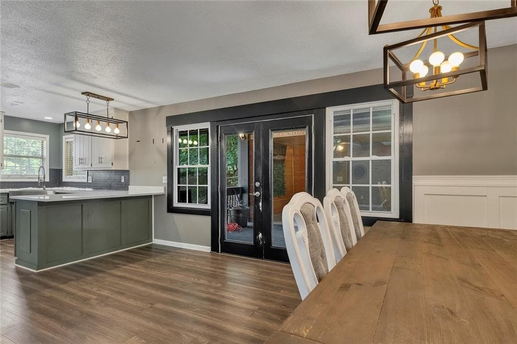 5 bedroom, 3 bathroom, 3,003 sq ft single family residence for sale at 6484 Victory Drive, Acworth, GA 30102 — photo 10