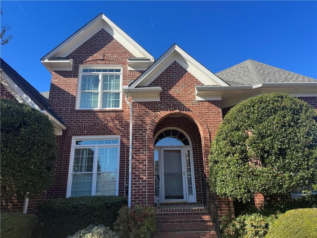 5 bedroom, 4 bathroom, 3,600 sq ft single family residence for rent at 3281 Winthrop Circle, Marietta, GA 30067 for $3,700 a month — photo 1 of 34