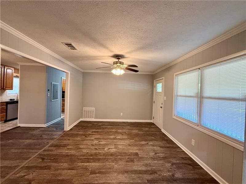 3 bedroom, 2 bathroom, 1,408 sq ft single family residence for rent at 1414 Sycamore Drive, Kennesaw, GA 30152 for $2,200 a month — photo 5