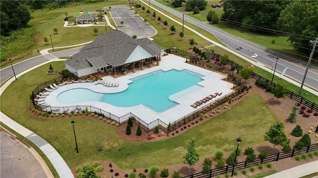 4 bedroom, 3 bathroom, 2,095 sq ft single family residence under contract at 432 Otway Loop, Bethlehem, GA 30620 — photo 9