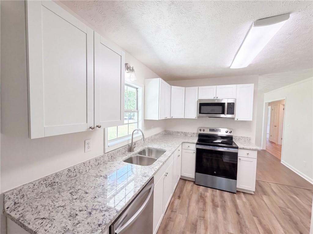 2 bedroom, 2 bathroom, 1,091 sq ft single family residence for sale at 467 Oak Way, Lawrenceville, GA 30046 — photo 8