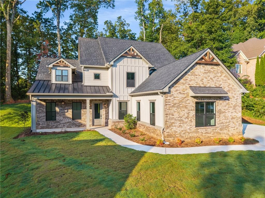 5 bedroom, 4 bathroom, 3,500 sq ft single family residence for sale at 7252 Creekside Way, Jefferson, GA 30549