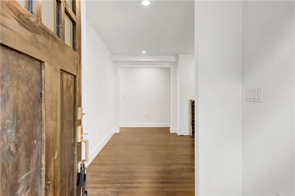 4 bedroom, 4 bathroom, 3,212 sq ft single family residence under contract at 2188 Beecher Road, Atlanta, GA 30311 — photo 2
