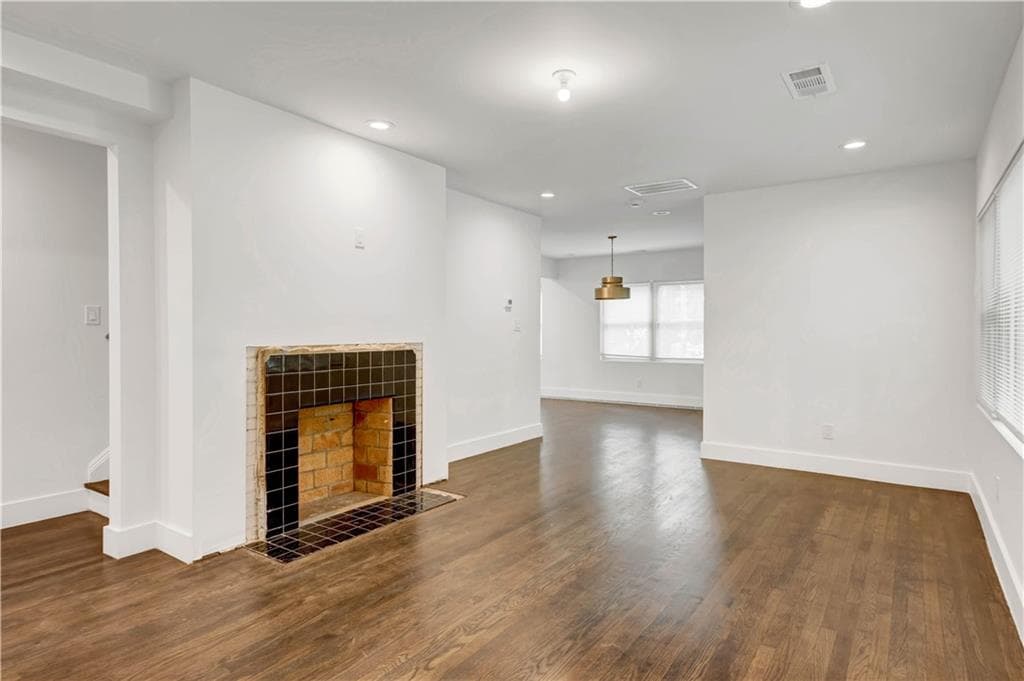 4 bedroom, 4 bathroom, 3,212 sq ft single family residence under contract at 2188 Beecher Road, Atlanta, GA 30311 — photo 3
