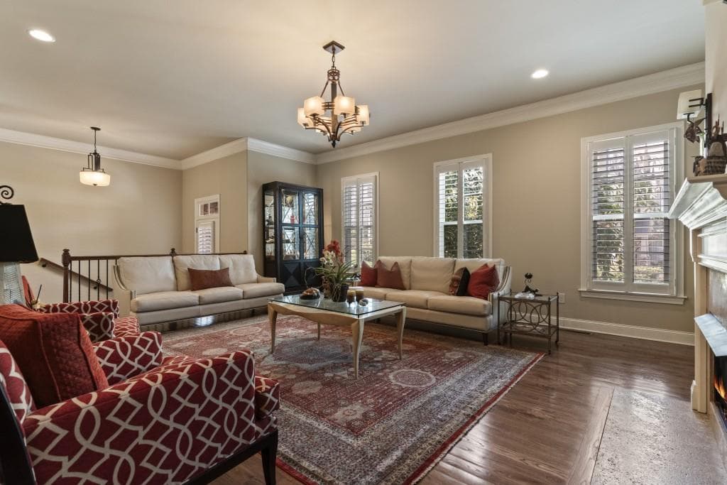 3 bedroom, 4 bathroom, 3,948 sq ft townhouse for sale at 276 Trecastle Square, Canton, GA 30114 — photo 2